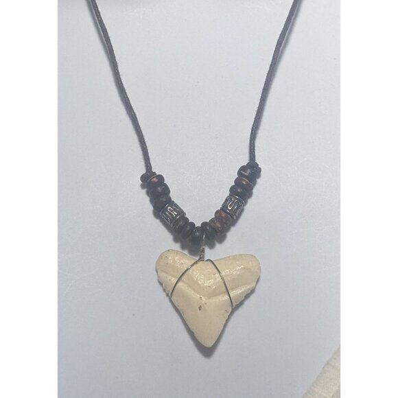 Beaded Shark Tooth Necklace - Picture 1 of 8